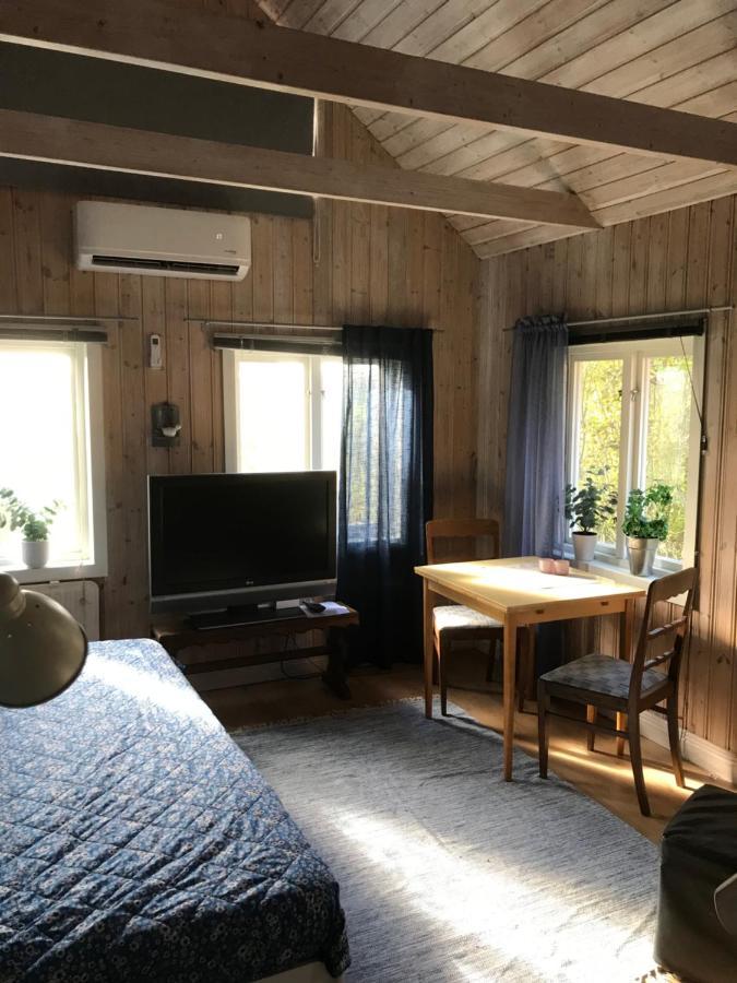 Trevlig Stuga Pa Landet, Centralt 8Km Fran Centrum Eskilstuna Luaran gambar